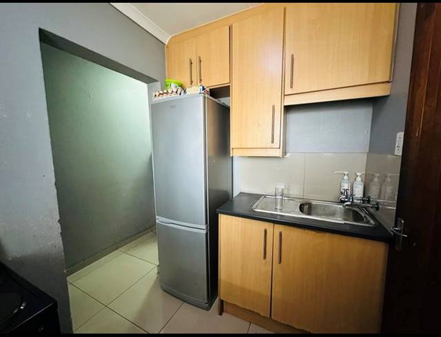 6 BEDROOM HOUSE FOR SALE IN NATURENA